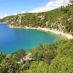 In Croatia With Pool Апартаменты Драмаль