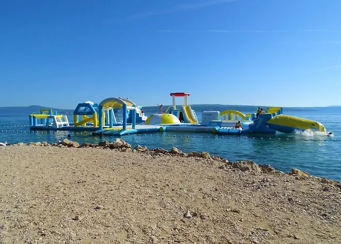 In Croatia With Pool Apartman Klanfari